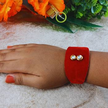 Red acrylic kundan stud free size bracelets 4