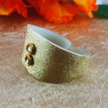 Golden acrylic kundan stud free size bracelets 3