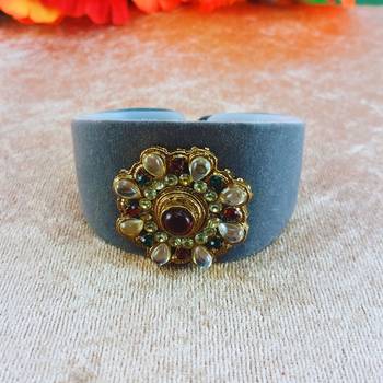 Grey acrylic kundan stud free size bracelets 1