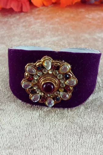 Purple acrylic kundan stud free size bracelets