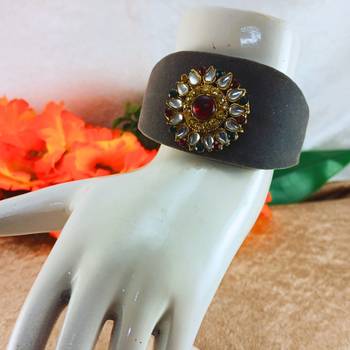 Grey acrylic kundan stud free size bracelets 2