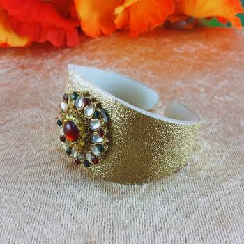 Golden acrylic kundan stud free size bracelets 3
