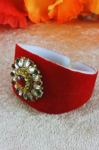 Red acrylic kundan stud free size bracelets