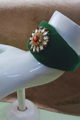 Green acrylic kundan stud free size bracelets
