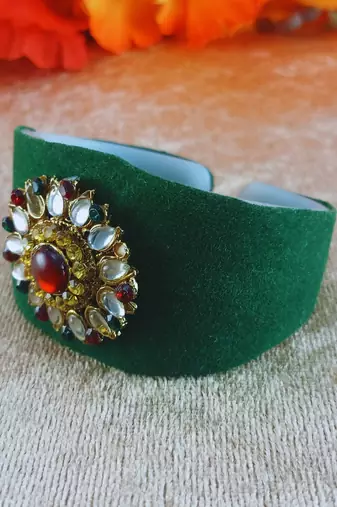 Green acrylic kundan stud free size bracelets
