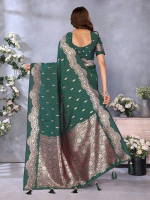 Dark green banarasi tissue silk blend saree with gala weaving work 4