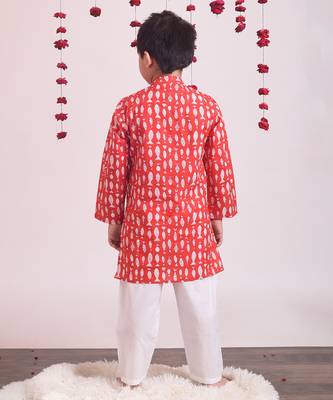 Red cotton woven boys kurta pyjama set 4