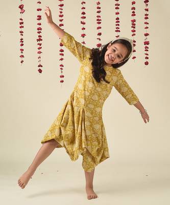 Gold cotton woven Printed dress for Girls 2