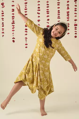 Gold cotton woven Printed dress for Girls