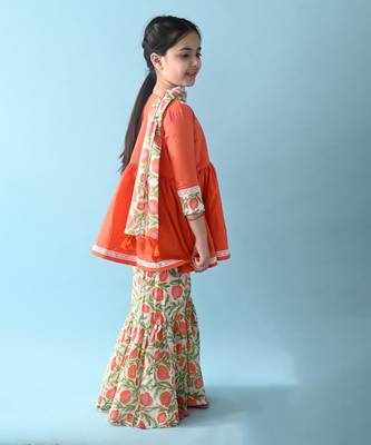 Orange cotton woven girls kurta pant set 4