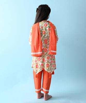 Orange cotton woven girls kurta & pant with dupatta 2