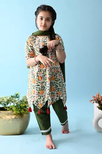 Green cotton woven girls kurta & pant with dupatta