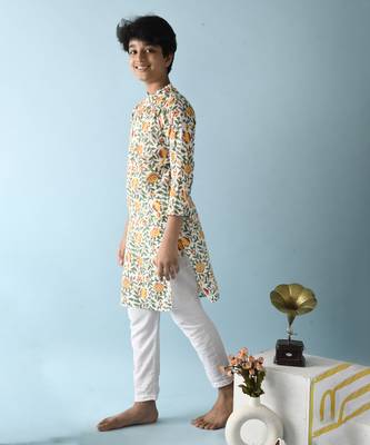Green cotton woven boys kurta pyjama 2