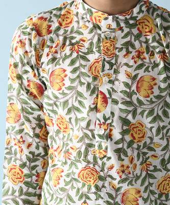 Green cotton woven boys kurta pyjama 4