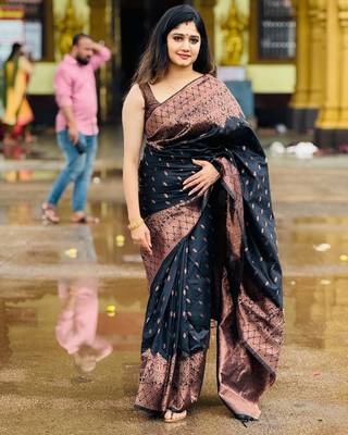 Black silk blend saree with blouse 1