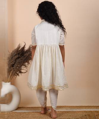 Ivory cotton woven kurta paired with dhoti 4