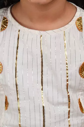 Ivory cotton woven top with skirt set