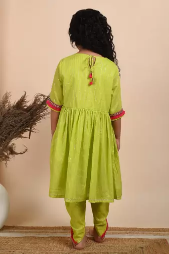 Green cotton woven kurta with pant