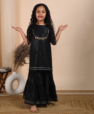 Black cotton woven kurta and sharara 1