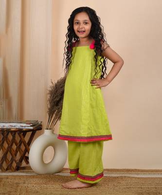 Green cotton woven kurta paired with palazzo 2