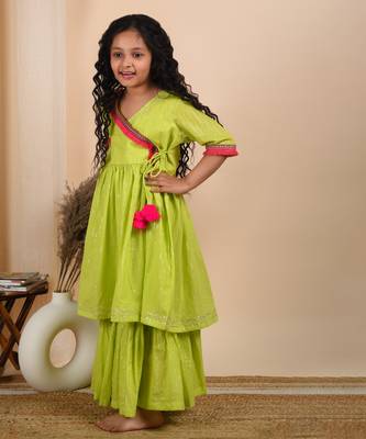 Green cotton woven kurta and sharara 3
