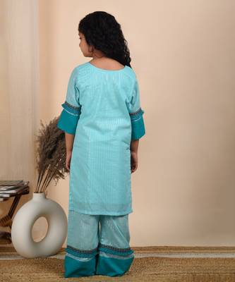 Blue cotton woven kurta paired with palazzo 3