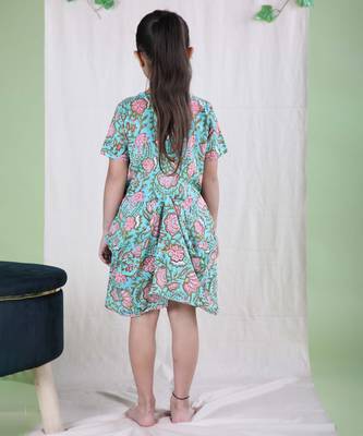 Green cotton woven floral printed dress 3