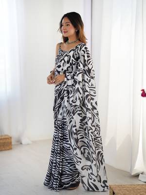 Black digital printed saree with cut border 4