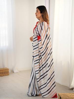 White digital printed saree with cut border 4