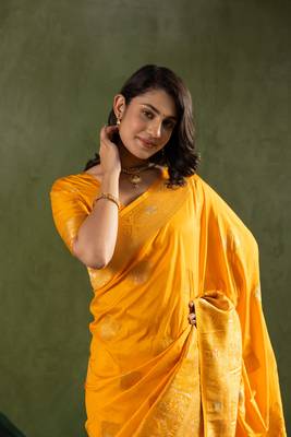 Yellow dola silk blend zari woven saree 3