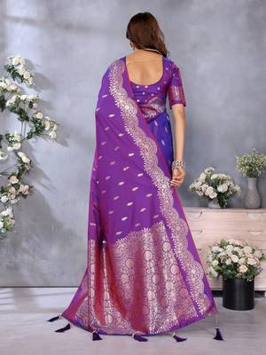 Purple faux banarasi silk blend jacquard weaving saree 3