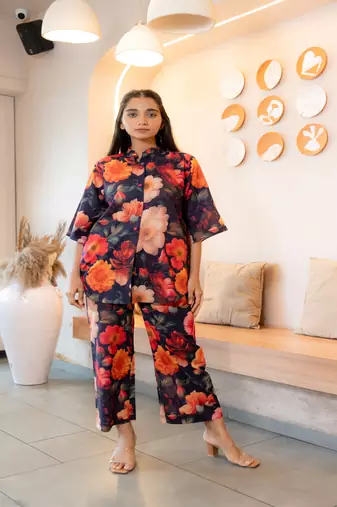 Multicolor half buttoned bold floral flared printed cotton co-ord set