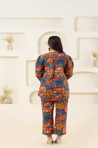 Multicolor abstract printed cotton co-ord set with puffed sleeves