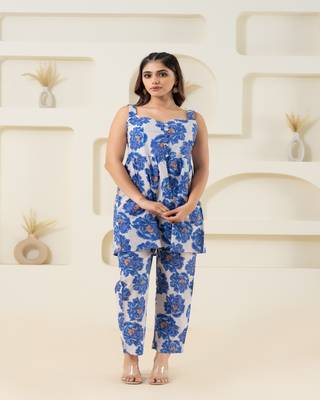 White floral printed cotton sleevelss co-ord set 5