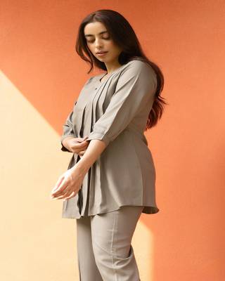 Light mocha pleated flared solid coord set 2