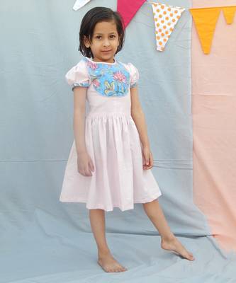 Pink solid cotton woven dress 4