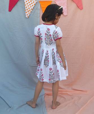Blue floral printed cotton woven dress for girls 2