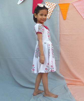 Blue floral printed cotton woven dress for girls 4