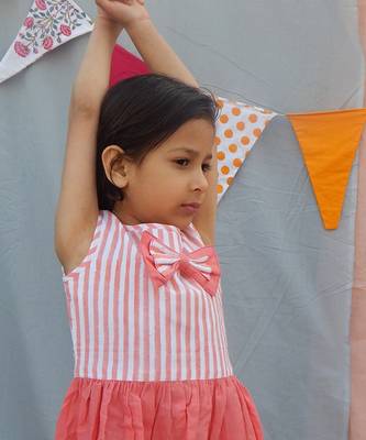 Pink cotton woven dress 3