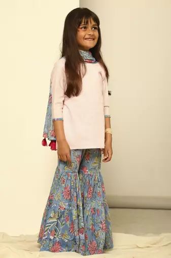 Pink cotton woven kurta pant and pant with dupatta