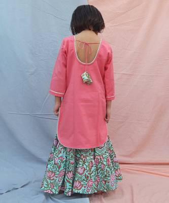 Pink cotton woven sharara with kurta and dupatta 2