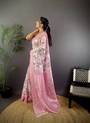 baby pink Silk blend floral motifs coppery tone banarasi saree 2