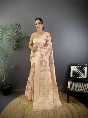 beige Silk blend floral motifs coppery tone banarasi saree 1
