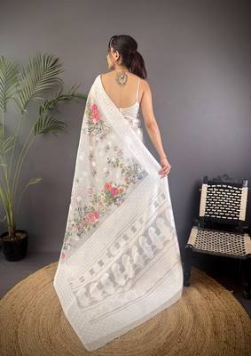 white Silk blend floral motifs coppery tone banarasi saree 4