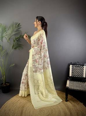 grey Silk blend floral motifs coppery tone banarasi saree 2