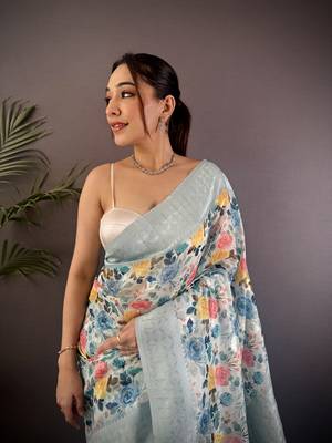 grey Silk blend floral motifs coppery tone banarasi saree 3