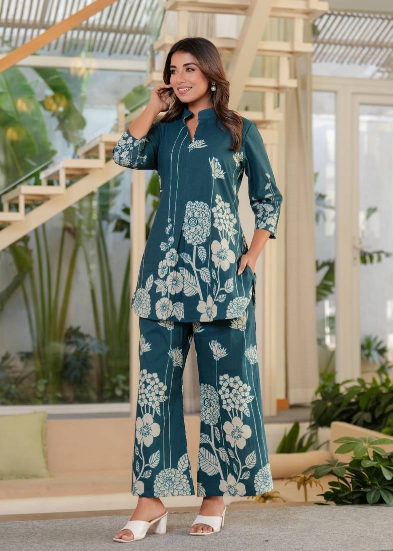 Blue printed blended cotton jayti hibis co-ord sets