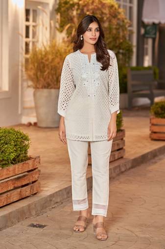 White embroidered cotton iyana frosty co-ord sets