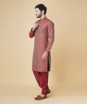 Maroon brocade solid mens kurta & pajama 4