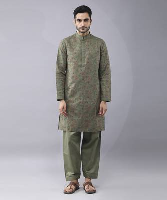 Green silk floral printed mens kurta & pant 1
